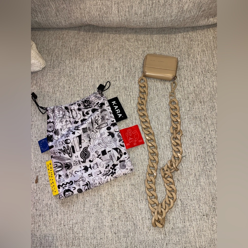 KARA Beige Mini Zip Key & Card Pouch with Chunky Chain Strap - Picture 2 of 8